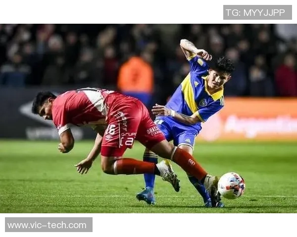 博卡青年与亚自由的激烈对决赛况分析与精彩瞬间回顾