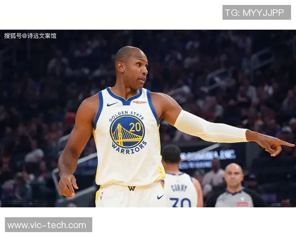 勇士与开拓者精彩对决瞬间回顾，篮球场上的激情与荣耀交织