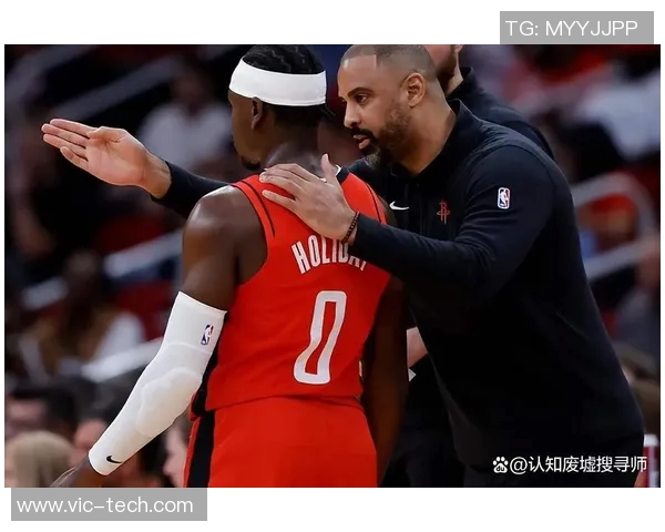 湖人火箭再度交锋球迷热议两队新阵容与战术变化