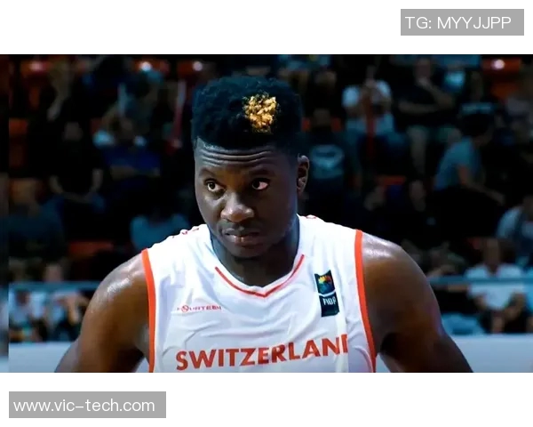 克林特卡佩拉的篮球之路与未来展望：从新秀到全明星的蜕变历程