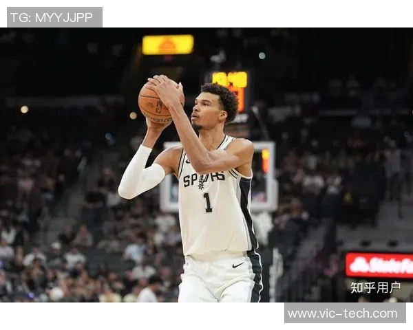 马刺与快船常规赛对决精彩回顾球队表现与战术分析 马刺与快船常规赛对决精彩回顾球队表现与战术分析