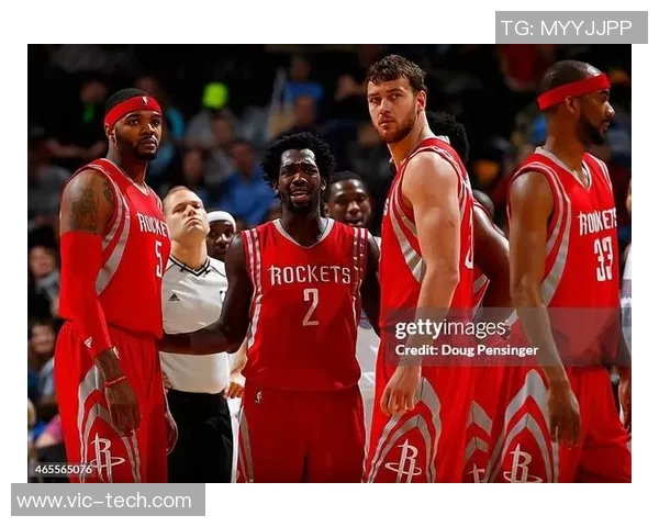 小牛队与火箭队激战第五场谁能在季后赛中逆袭晋级决赛