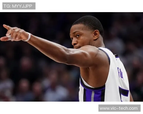 德阿隆福克斯带领国王队崛起展现未来篮球之星的无限潜力 德阿隆福克斯带领国王队崛起展现未来篮球之星的无限潜力