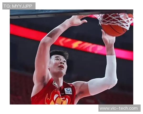 李慕豪：从篮球新星到职业生涯巅峰的励志故事与成长轨迹解析