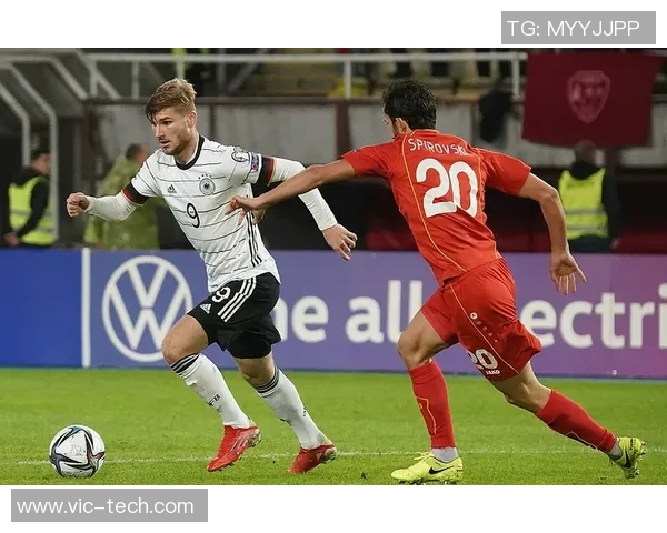 深圳网球队的反击之道：探索网球深度与战术创新的完美结合